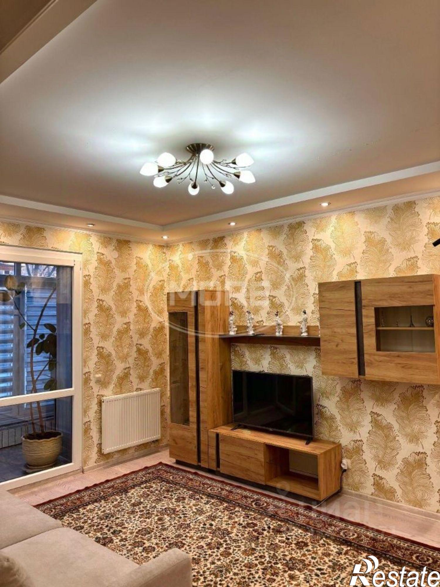 Сдать квартиру за 42 000 рублей на Красная улица, 139А