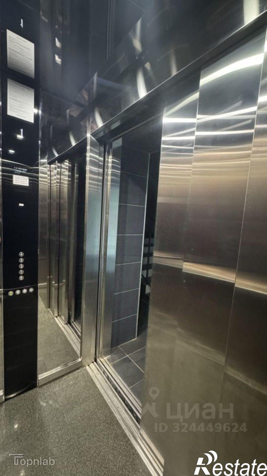 Купить квартиру за 34 000 000 рублей на улица Марата, 1