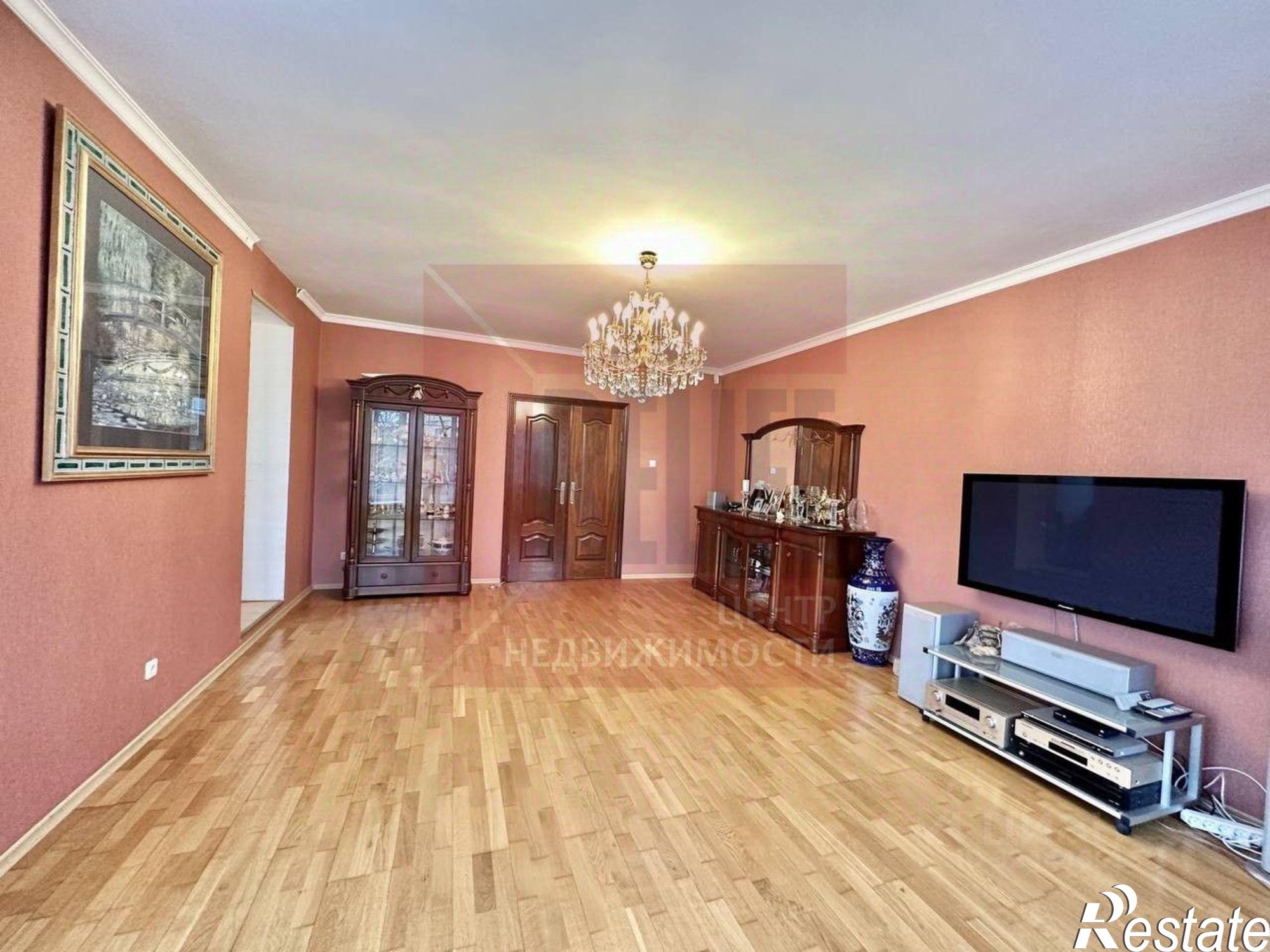 Купить квартиру за 22 500 000 рублей на ул Алябьева, 12