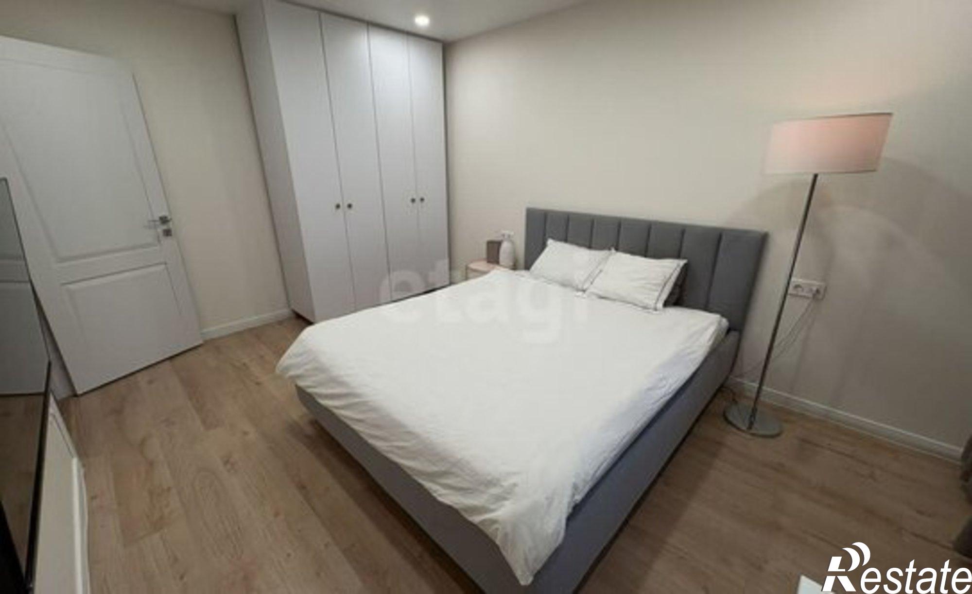 Купить квартиру за 9 900 000 рублей на Эпроновская улица, 27