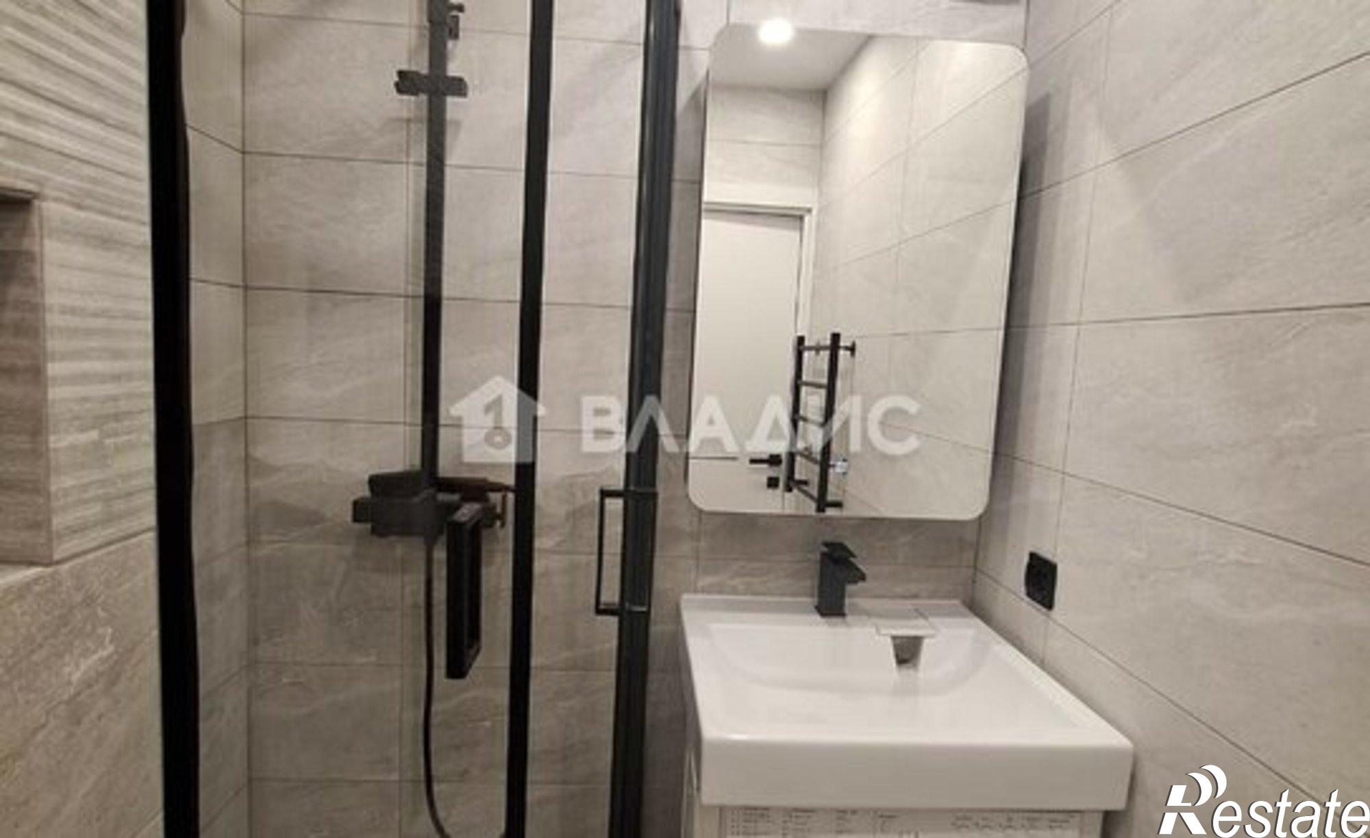 Купить квартиру за 5 600 000 рублей на ул Лейтенанта Яналова, 16А