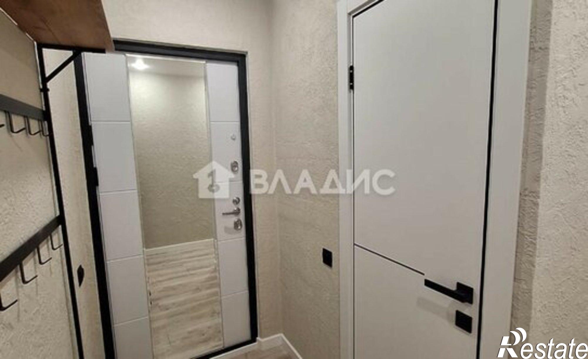 Купить квартиру за 5 600 000 рублей на ул Лейтенанта Яналова, 16А