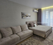 1-комн, 38кв м, этаж 8/8 улица Гайдара, 153