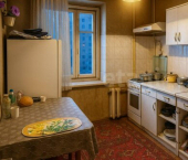 3-комн, 60кв м, этаж 4/5 Машиностроительная улица, 180