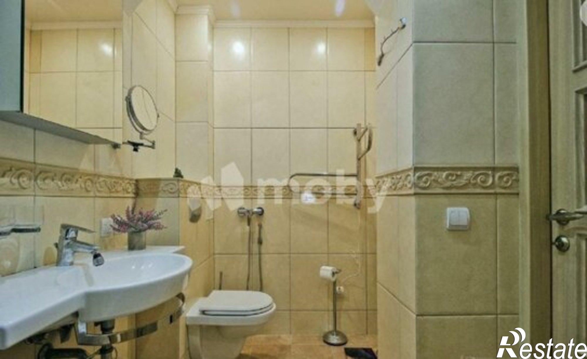 Купить квартиру за 6 000 000 рублей на ул Тихорецкая, 12