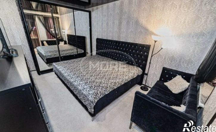 4-комн квартира Угловая улица, 8,  д. 8