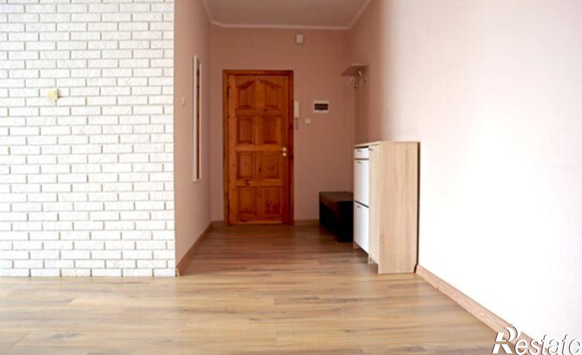 Купить квартиру за 8 414 600 рублей на ул Брусничная, 13