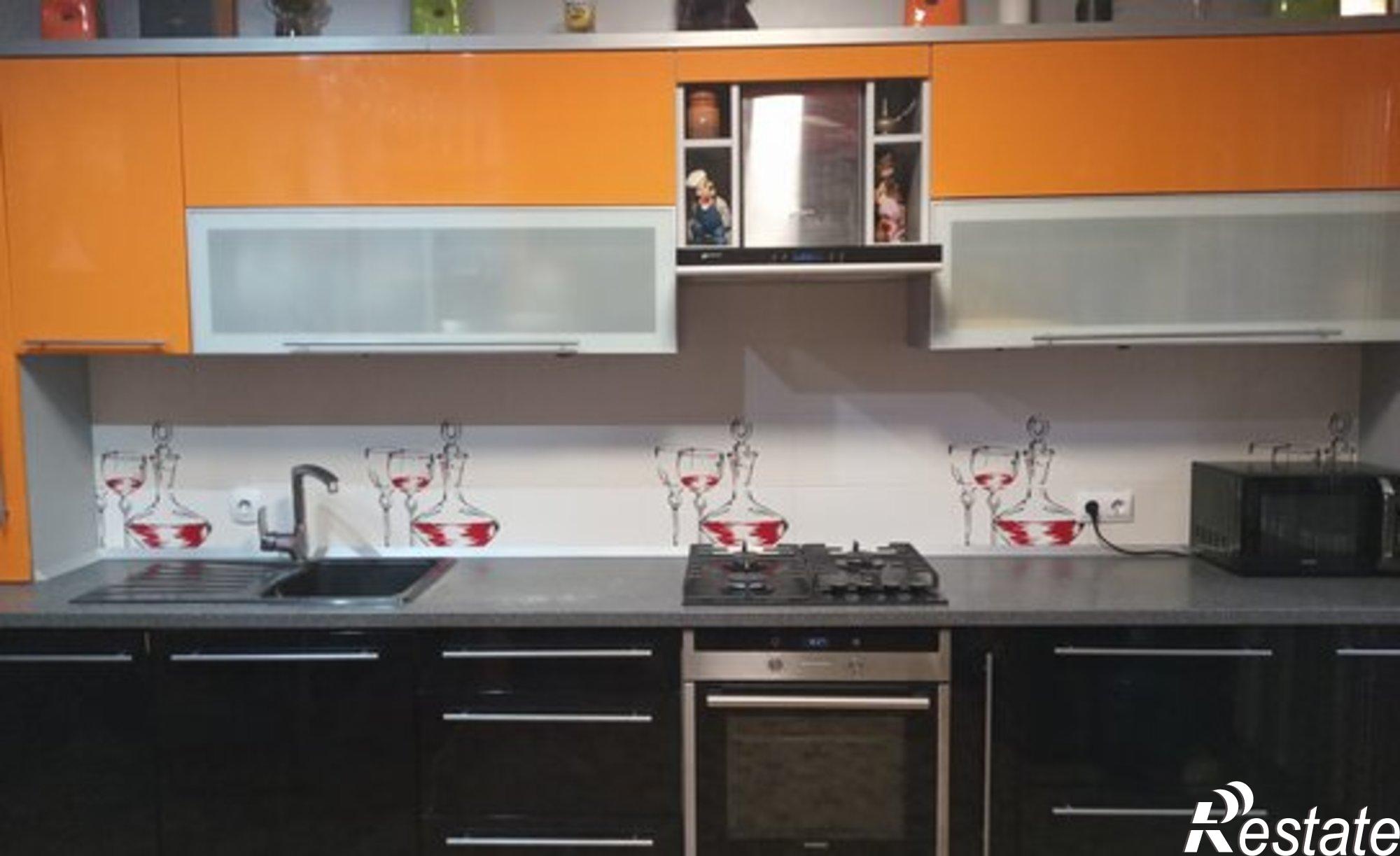 Купить квартиру за 12 000 000 рублей на улица Аксакова, 104