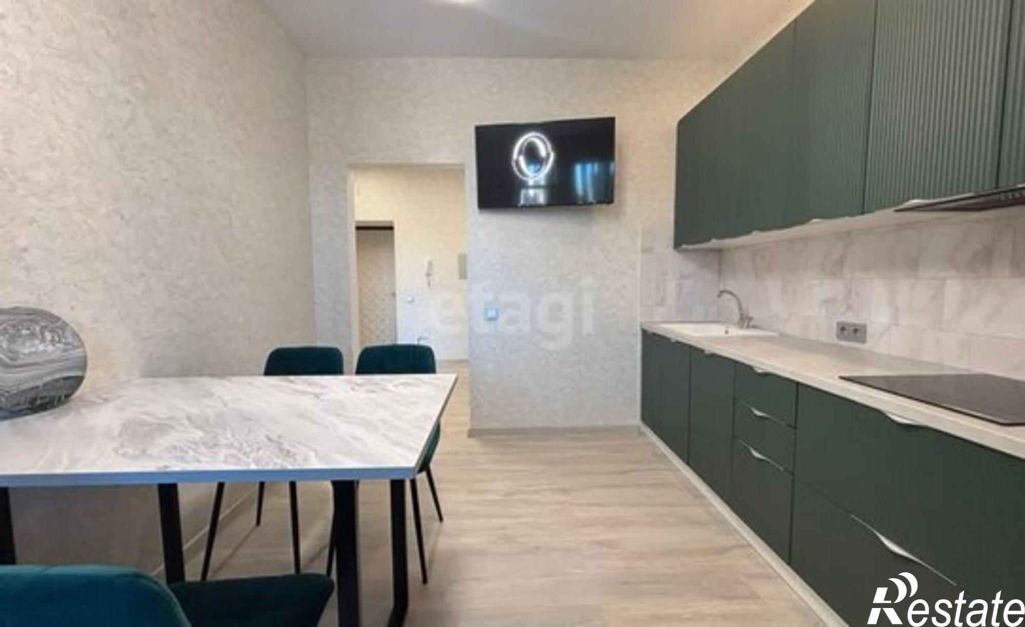 Купить квартиру за 8 700 000 рублей на ул Б.Хмельницкого, 50