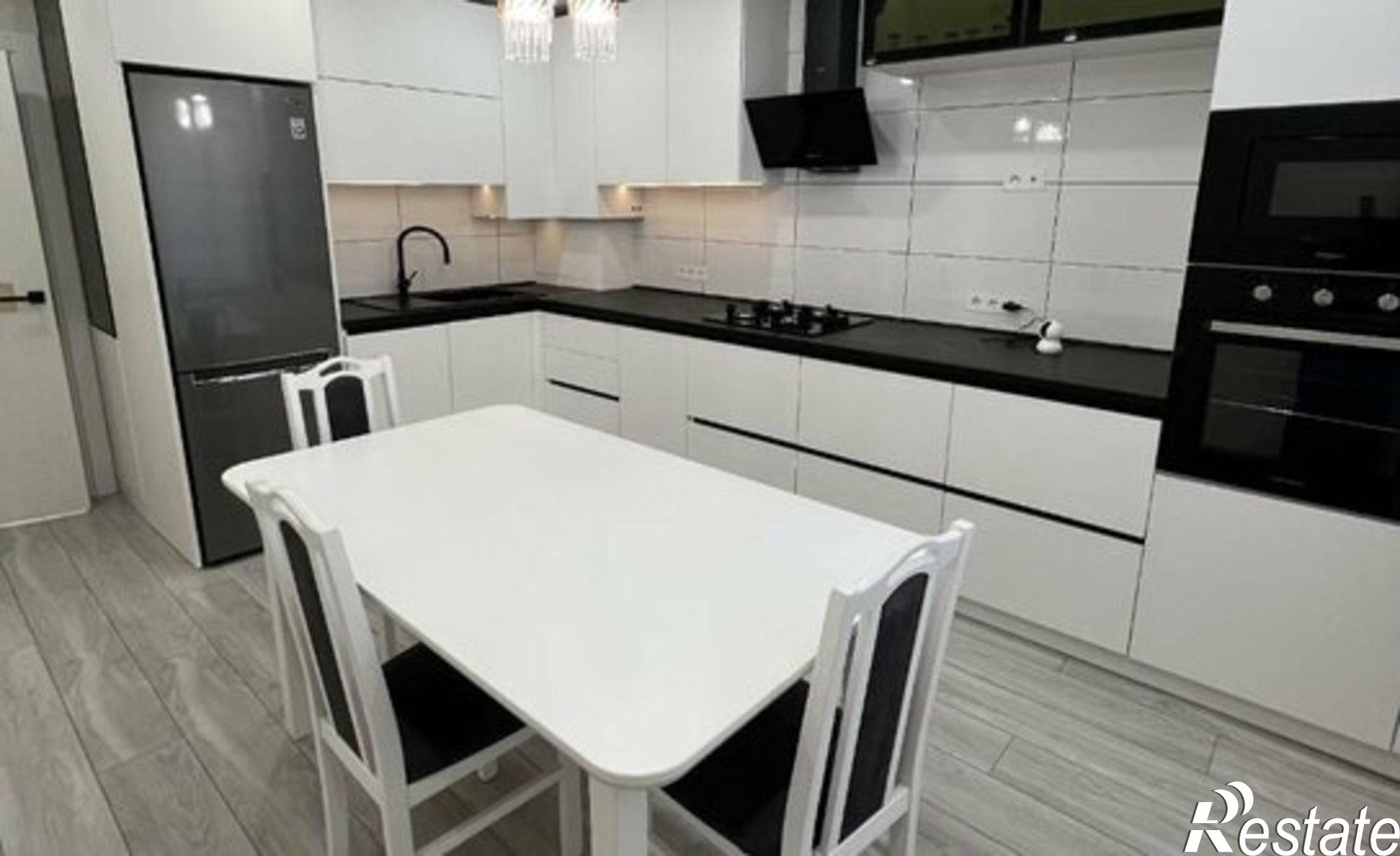 Купить квартиру за 14 000 000 рублей на ул Хрустальная, 5