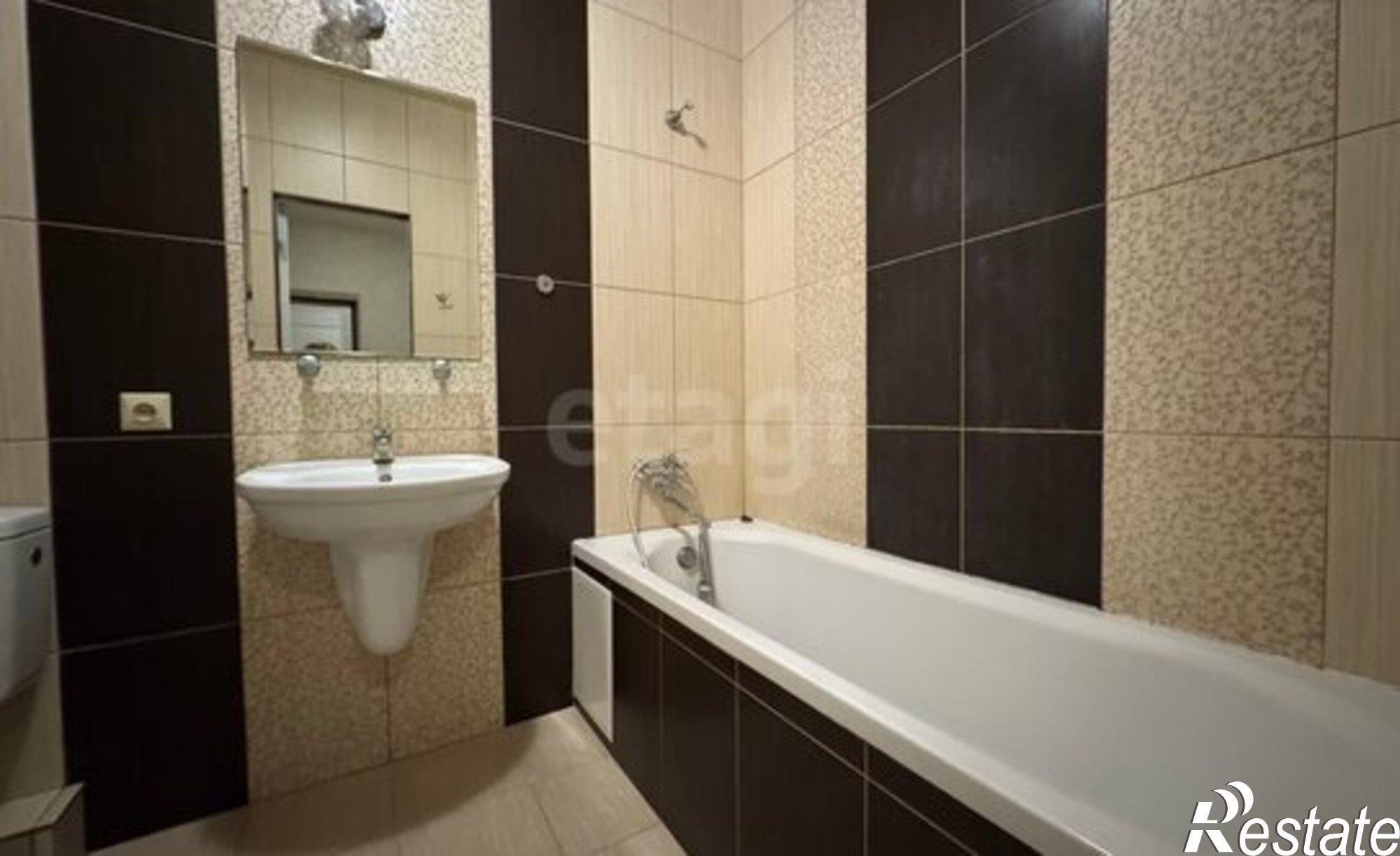 Купить квартиру за 8 000 000 рублей на Юбилейная улица, 8