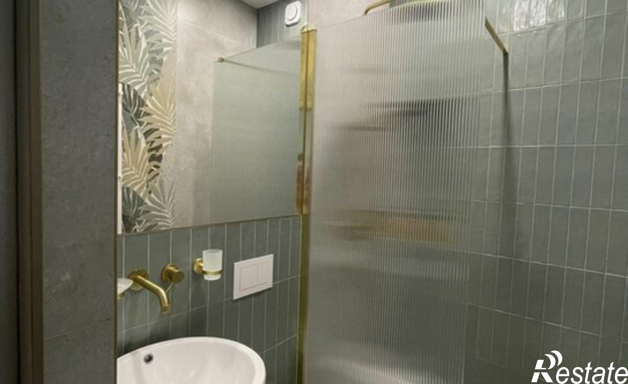 Купить квартиру за 29 990 000 рублей на ул Октябрьская, 12