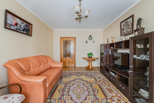 Продажа 2-комн квартиры Россия, Нарвская ул, 68