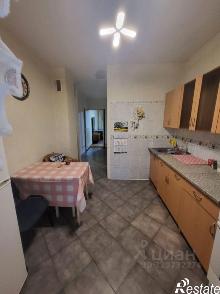 2-комн квартира улица Жиленкова, 14,  д. 14