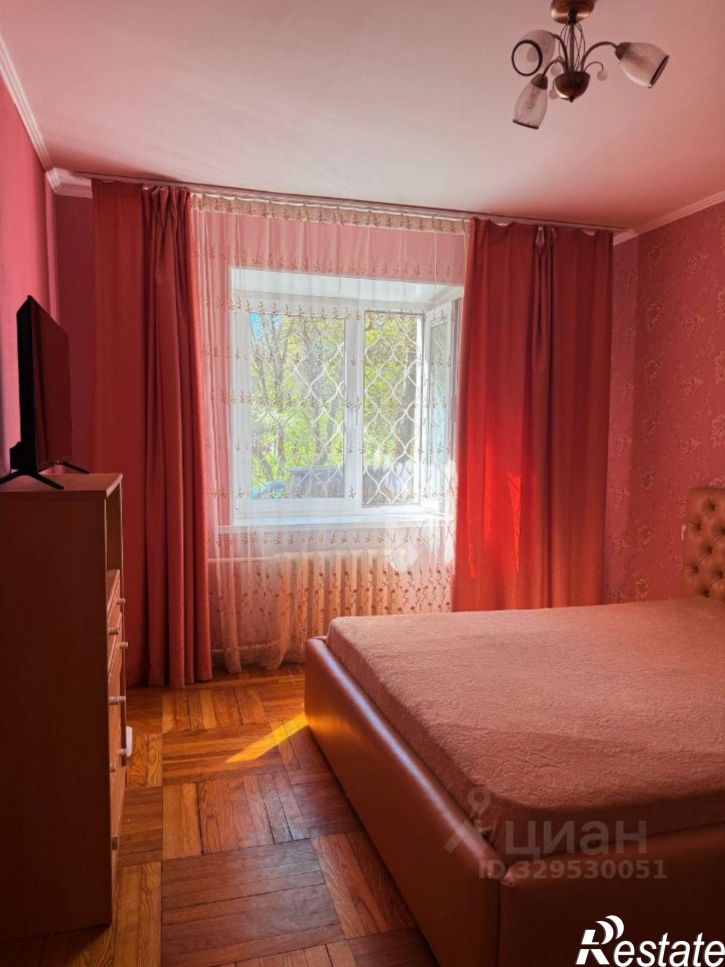 2-комн квартира улица Алябьева, 21,  д. 21