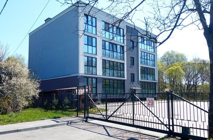 3-комн квартира Россия, Победы пр-кт, 251