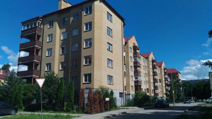 2-комн квартира Россия, Сержанта Мишина ул, 3