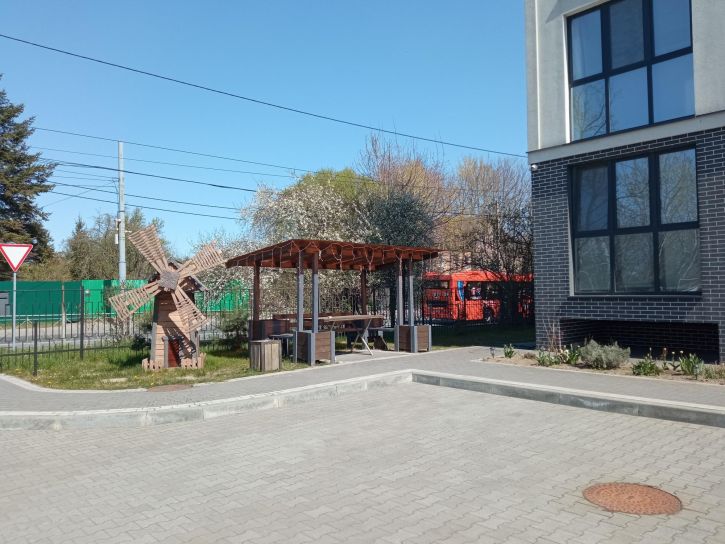 3-комн квартира Россия, Победы пр-кт, 251