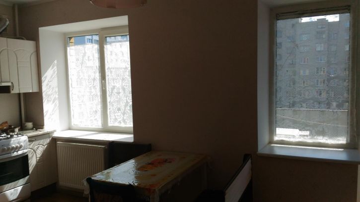 2-комн квартира Россия, Сержанта Мишина ул, 3
