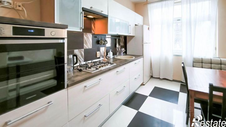4-комн квартира улица Степана Разина, 30А,  д. 30А