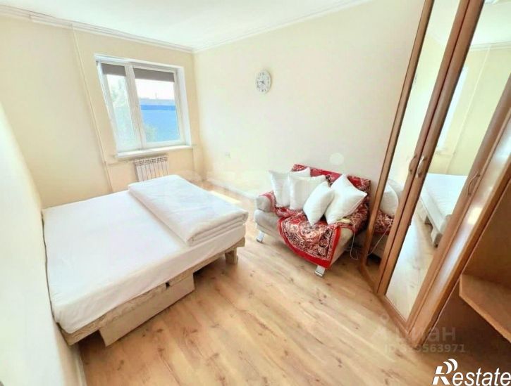 2-комн квартира ул Дзержинского, 72В,  д. 72В