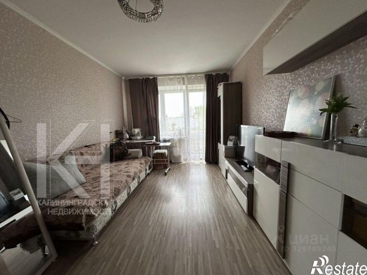 3-комн квартира ул Великолукская, 8,  д. 8
