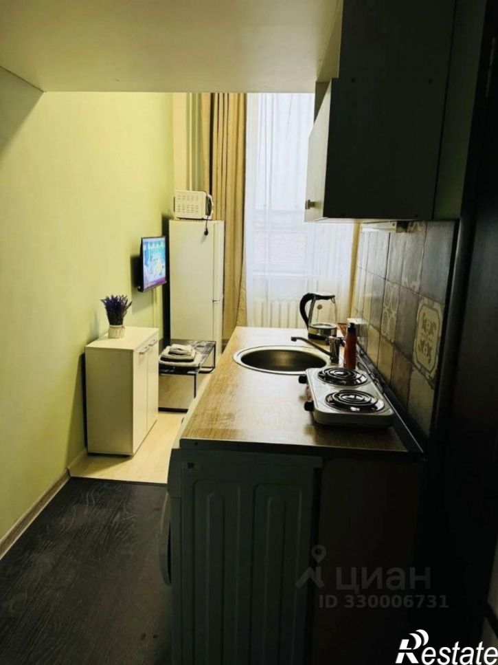 1-комн квартира улица Александра Суворова, 41,  д. 41