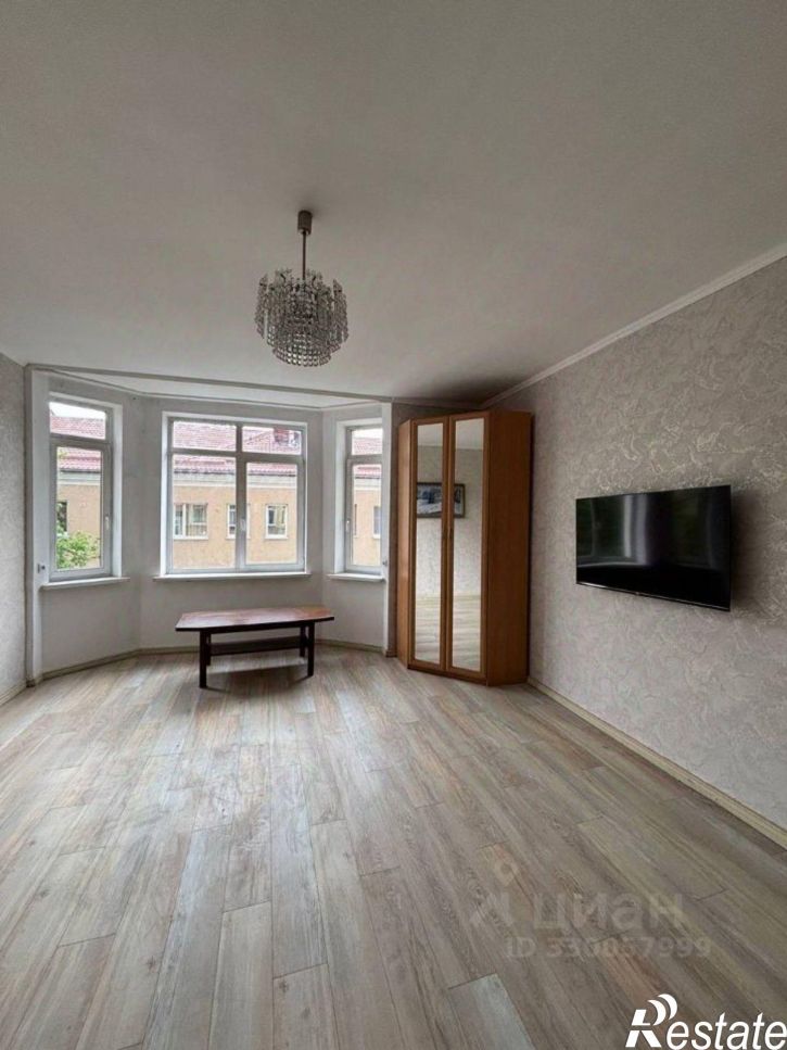 3-комн квартира ул Репина, 4,  д. 4