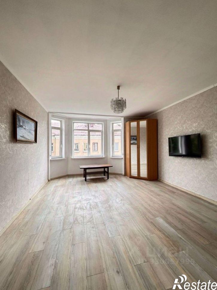 3-комн квартира ул Репина, 4,  д. 4