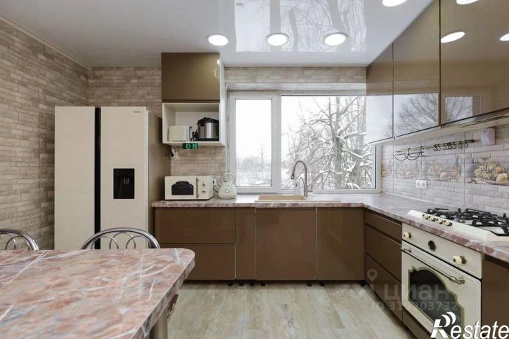 4-комн квартира ул В.Дубинина, 3,  д. 3