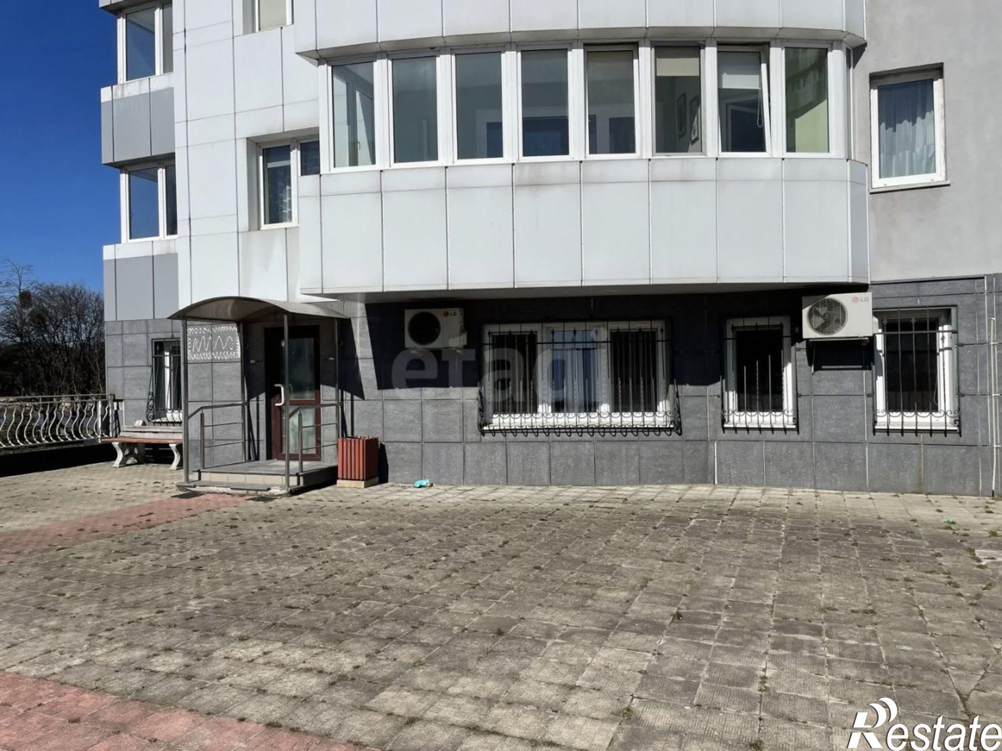 Купить офис, помещение под офис за 14 466 800 рублей на ул Эпроновская, 20
