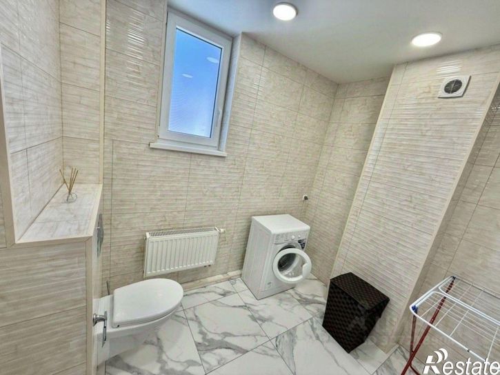 3-комн квартира пр-кт Победы, 80,  д. 80