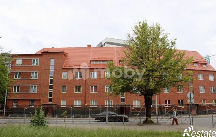 3-комн квартира ул Нарвская, 35,  д. 35