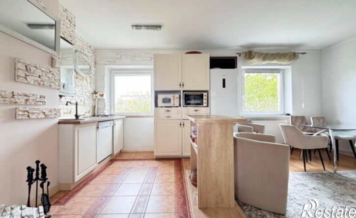 4-комн квартира улица Менделеева, 27,  д. 27