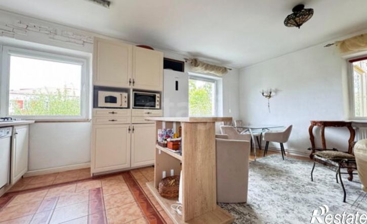 4-комн квартира улица Менделеева, 27,  д. 27