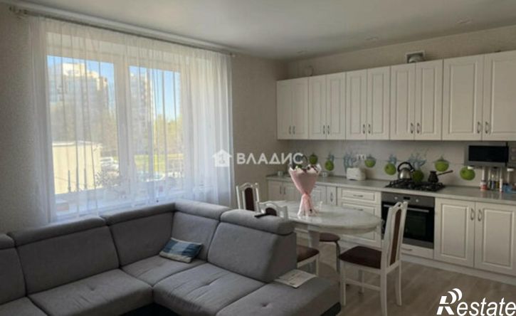 2-комн квартира улица Генерала Толстикова, 2Б,  д. 2Б