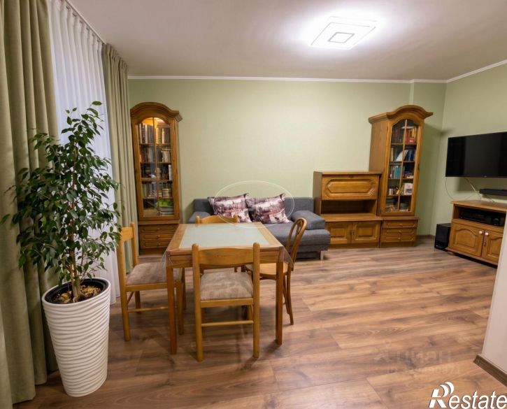 3-комн квартира улица Лейтенанта Яналова, 35А,  д. 35А