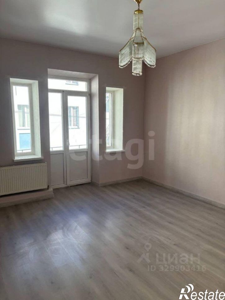 3-комн квартира улица Багратиона, 93А,  д. 93А