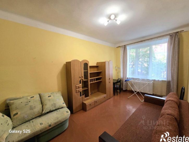 3-комн квартира ул Офицерская, 31,  д. 31