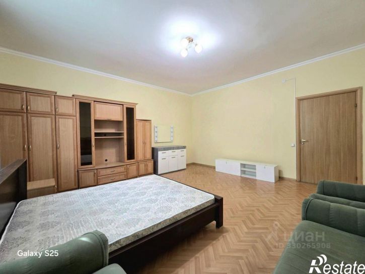 3-комн квартира ул Офицерская, 31,  д. 31