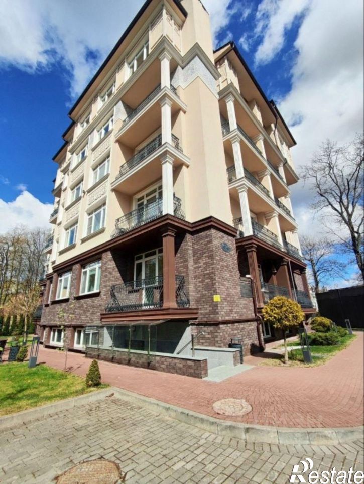 3-комн квартира улица Тенистая Аллея, 42В,  д. 42В