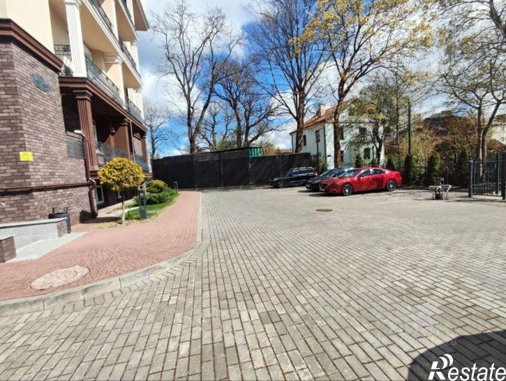 3-комн квартира улица Тенистая Аллея, 42В,  д. 42В