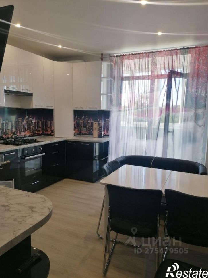 3-комн квартира улица Виктора Денисова, 24,  д. 24