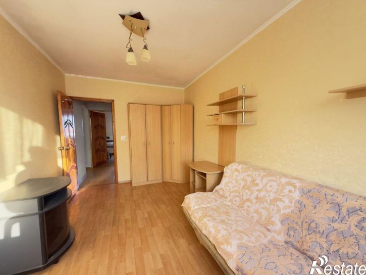 2-комн квартира ул Дзержинского, 72В,  д. 72В