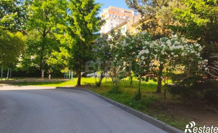 2-комн квартира проспект Калинина, 27,  д. 27