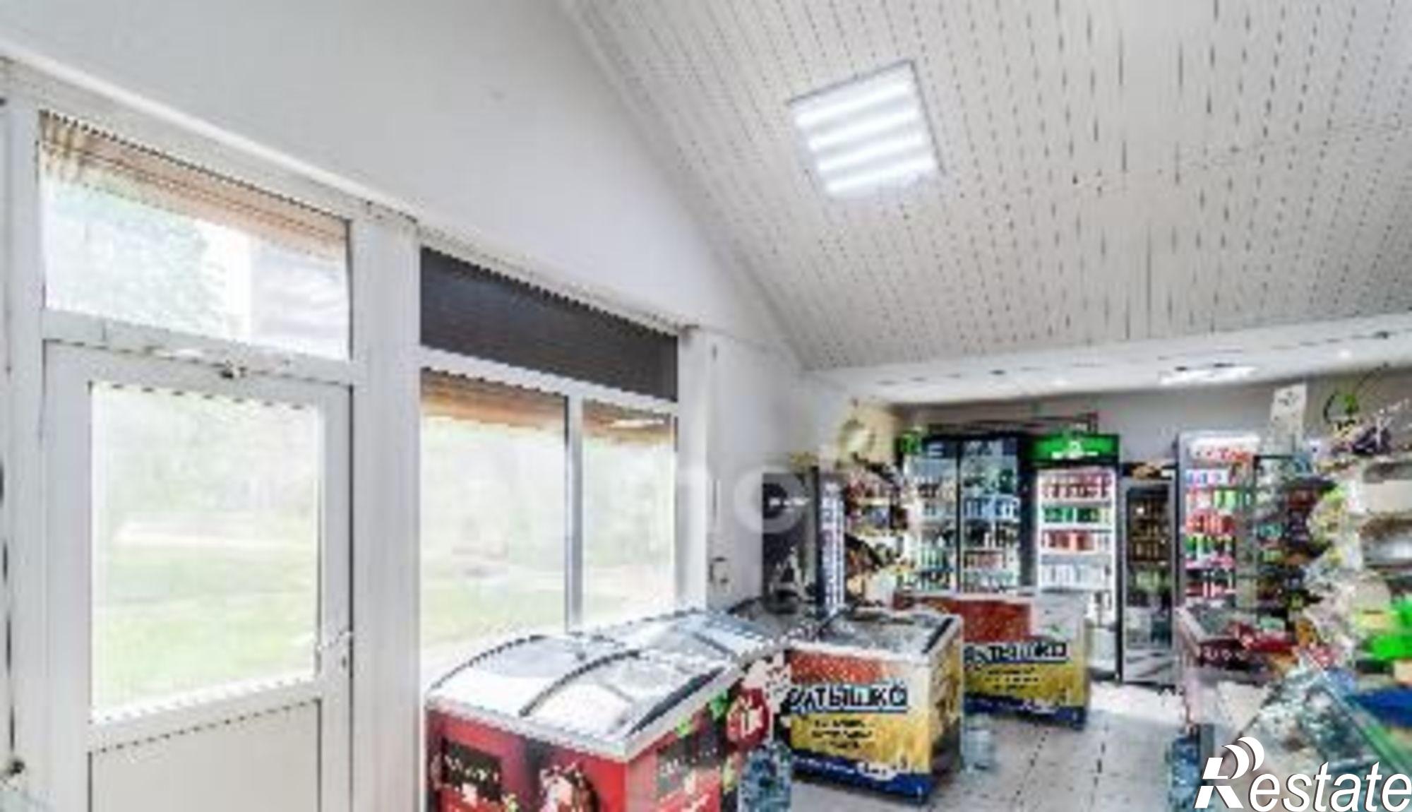 Купить торговое помещение за 10 958 400 рублей на ул Зеленая, 28