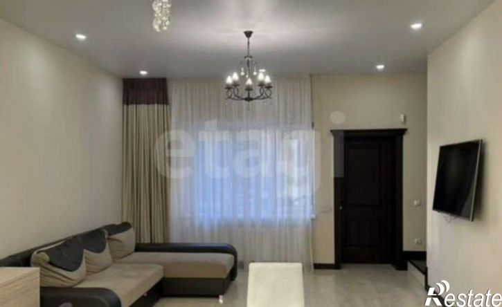 3-комн квартира ул В.Гакуна, 3,  д. 3