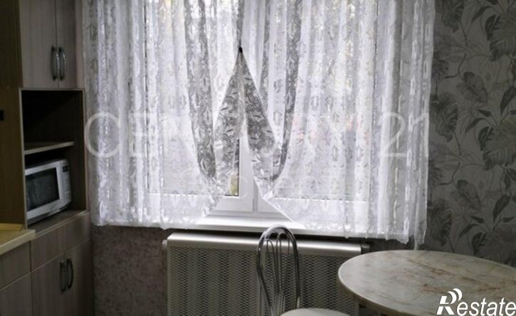 2-комн квартира улица Партизана Железняка, 10,  д. 10