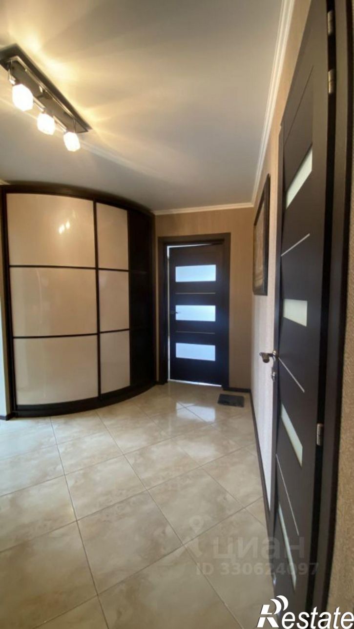 2-комн квартира улица Гайдара, 94,  д. 94