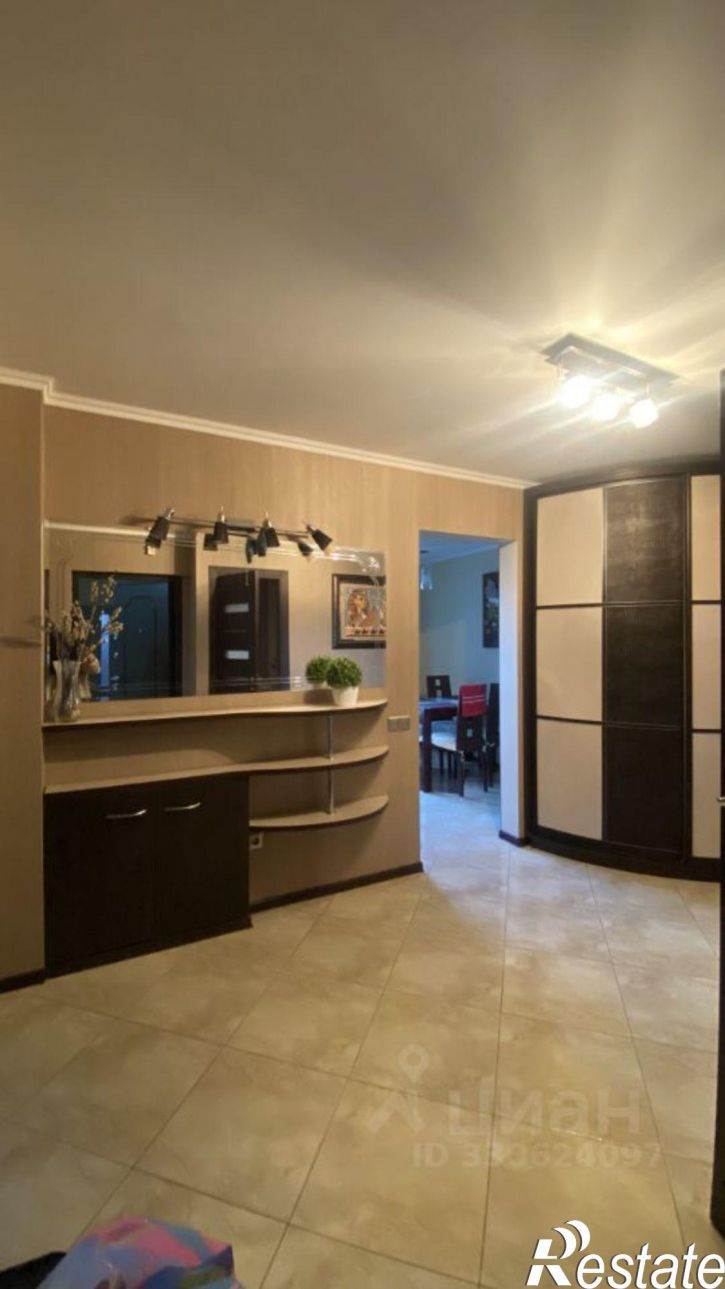 2-комн квартира улица Гайдара, 94,  д. 94